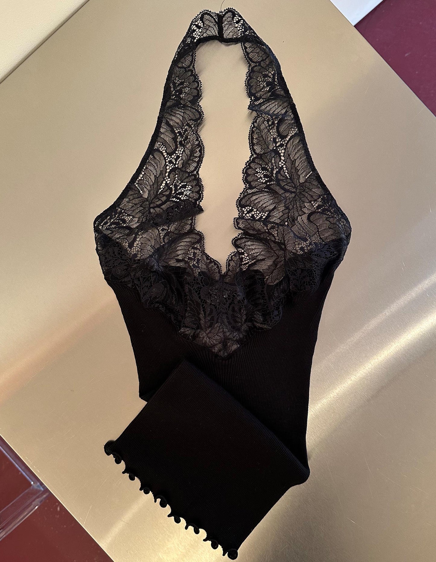 Lace Halter Black | UNDERLENA
