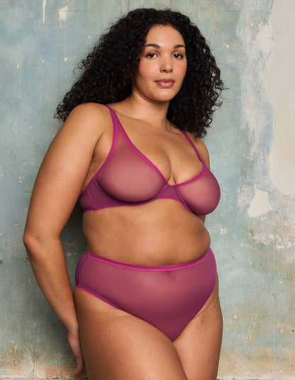 Luna Clean Tulle High Apex Underwire