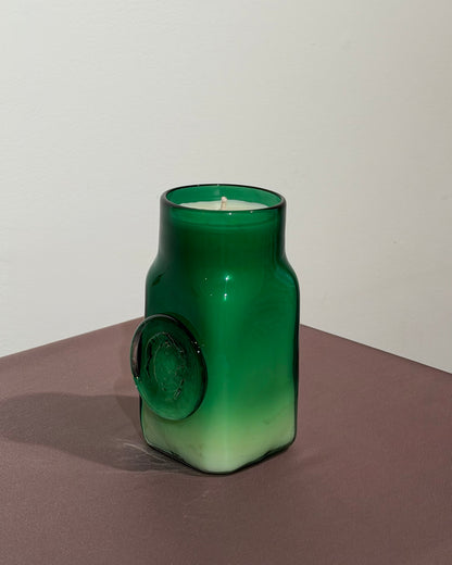 Gardenia’s Shadow Classic Glass Candle